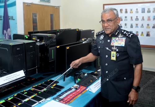 DATUK SERI RAMLI MOHAMED YOOSUF
