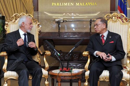 KL06_16042014_PARLIMEN