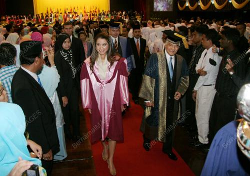 SULTAN AZLAN SHAH