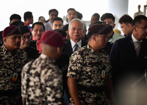 DATUK SERI NAJIB TUN RAZAK