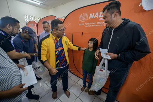 DATUK SERI AMIRUDIN SHARI