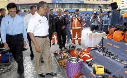 TAN SRI MUHYIDDIN YASSIN