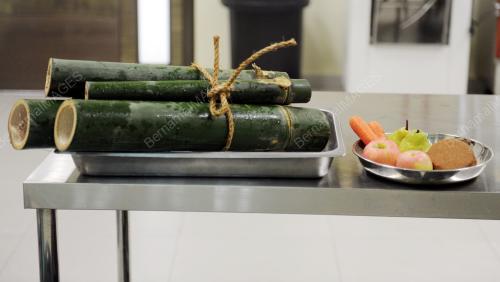 KL06_16112015_MAKANAN_PANDA