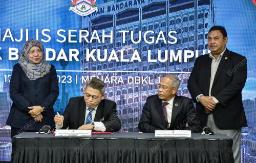DATUK KAMARULZAMAN MAT SALLEH