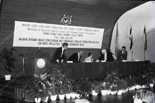 DATUK AMAR DR ONG KEE HUI