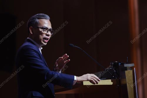 FAHMI FADZIL
