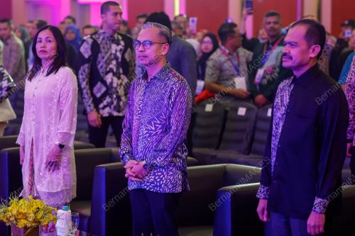DATUK FAHMI FADZIL