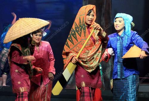 TITIAN BUDAYA MALAYSIA-BRUNEI DARUSSALAM