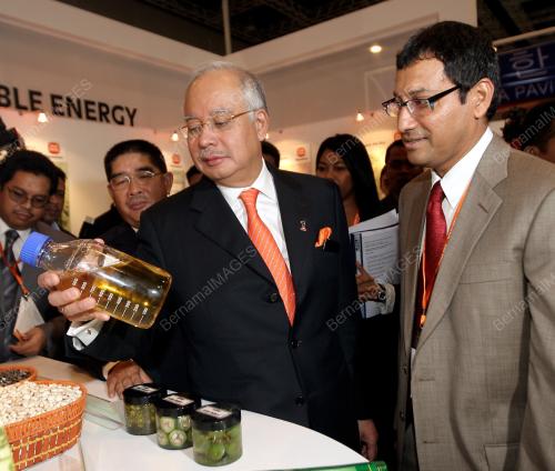 MOHD NAJIB TUN ABDUL RAZAK