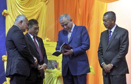 KL06_17112016_NAZRIN_UPNM