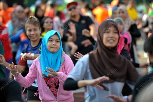 KL06_18012015_TARIAN_ZUMBA