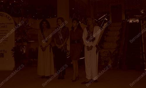 KL06_180390_WONDERLAND