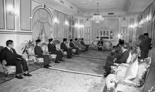 HADAP AGONG
