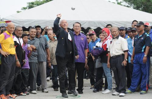 KL06_18042015_PETANQUE