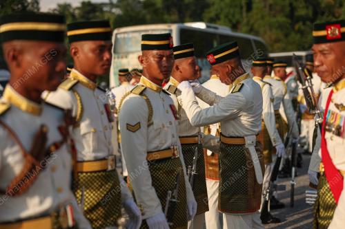 ISTIADAT PERTUKARAN PENGAWAL ISTANA NEGARA