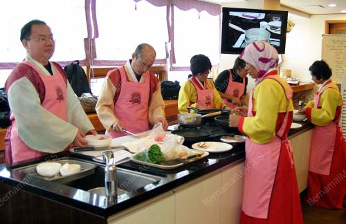 MAKANAN TRADISIONAL KOREA