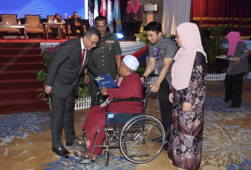 ADLY ZAHARI