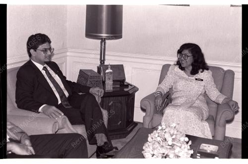 TRINIDAD MINISTER CALLS ON RAFIDAH