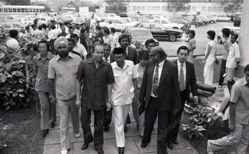 DISEMBER 1982