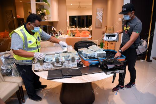 RAMPASAN WANG TUNAI RM2.5 JUTA JSJ BUKIT AMAN