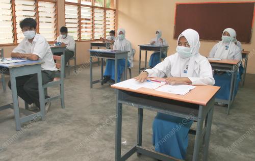 DR MOHD PUAD ZARKARSHI