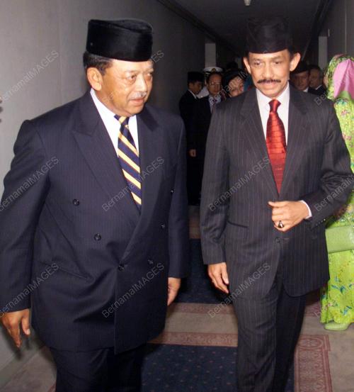 KL06_19022016_AGONG_BRUNEI