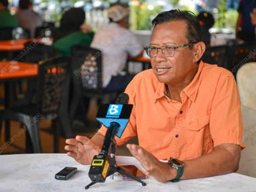 DATUK SERI AHMAD SHABERY CHEEK