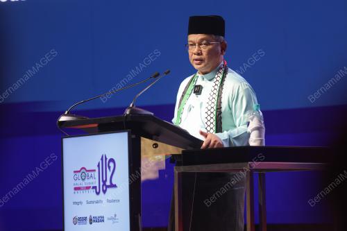 DATUK DR MOHD NA'IM MOKHTAR