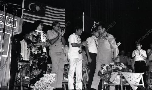DR. MAHATHIR MOHAMAD