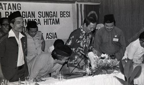 UMNO