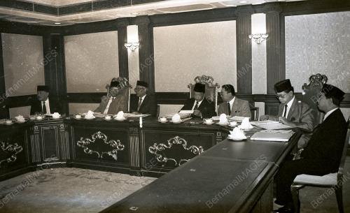 KL06_200690_MESYUARAT_RAJA