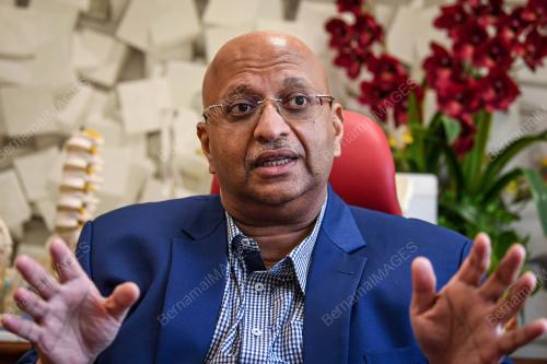 DR SUHAIL SURESH