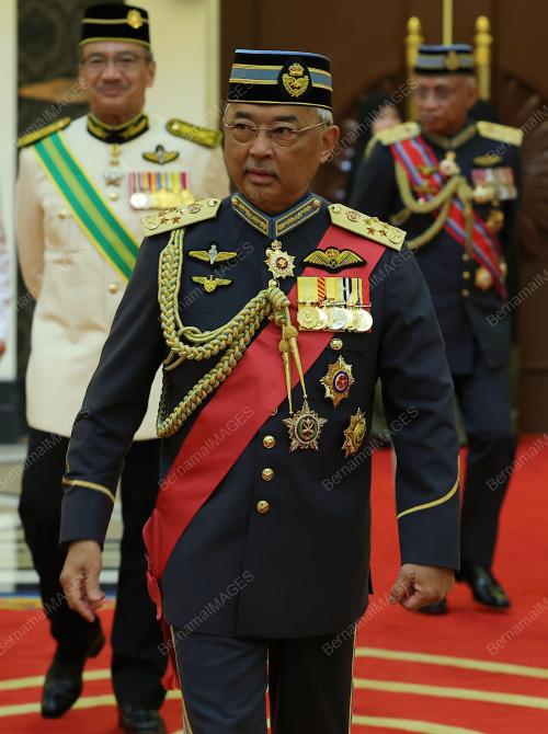 AL-SULTAN ABDULLAH RI'AYATUDDIN AL-MUSTAFA BILLAH SHAH