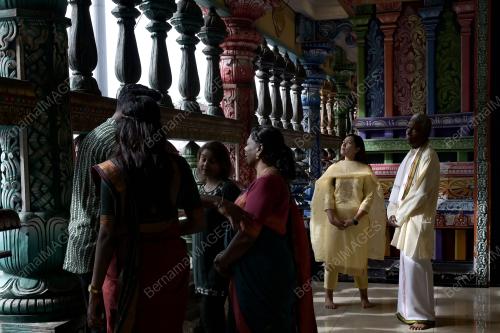 PERAYAAN DEEPAVALI BATU CAVES