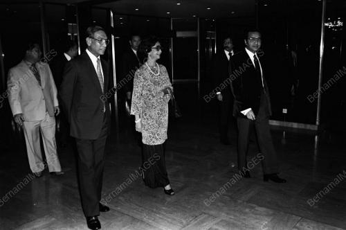 DATUK SERI DR. MAHATHIR BIN MOHAMAD