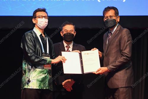 DR CHING THOO KIM