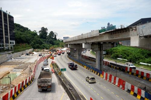 BINAAN LEBUHRAYA BERTINGKAT (SUKE)