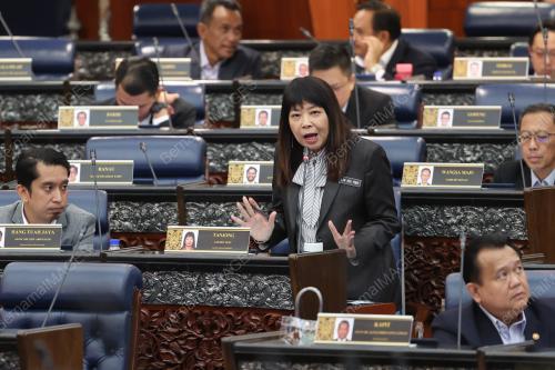 LIM HUI YING