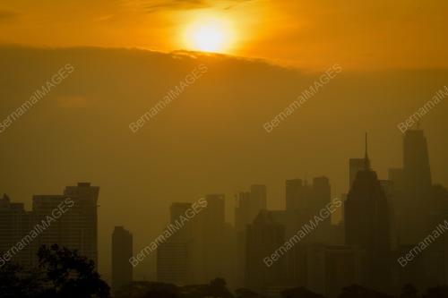 TINJAUAN CUACA PANAS