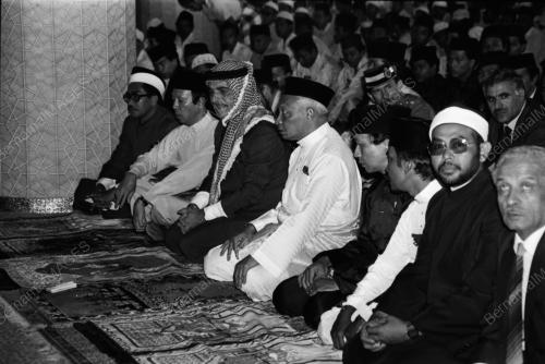 KL06_23012015_RAJA_SOLAT