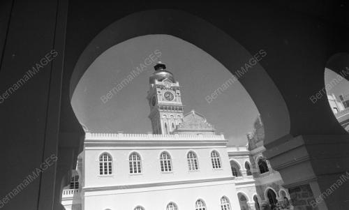 BANGUNAN BARU MAHKAMAH TINGGI