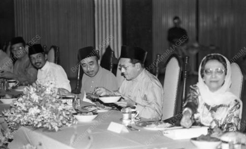 KL06_23072015_PM_BERBUKA