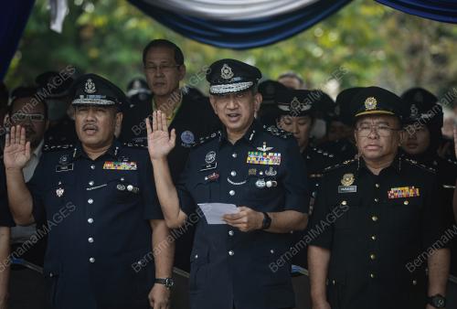 DATUK SERI AZRI AHMAD