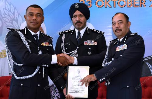 KL06_23102017_POLIS_BN201710208931