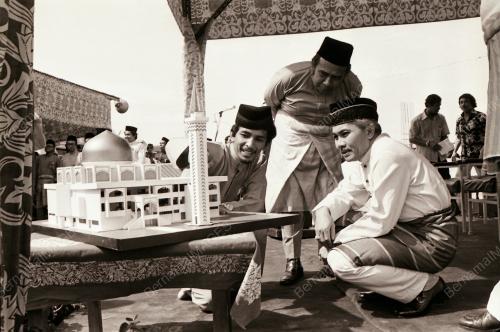 DATUK ABDUL TAIB MAHMUD