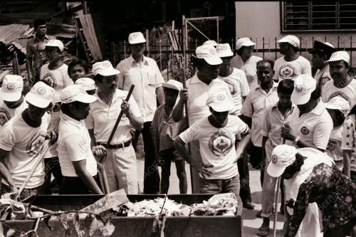 KL06_23111980_GOTONGROYONG
