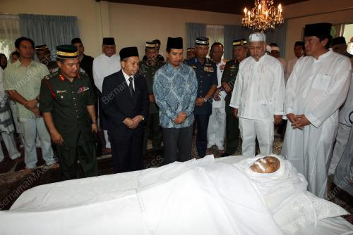 TUANKU MIZAN ZAINAL ABIDIN