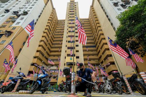 KEMPEN KIBAR JALUR GEMILANG