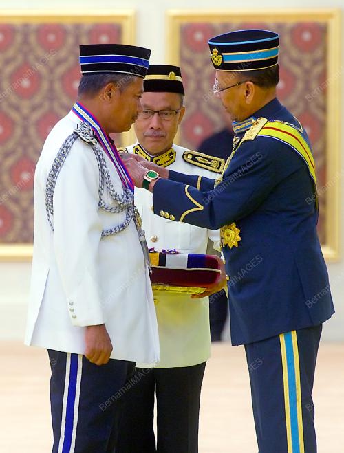 KL06_24102013_AGONG_PINGAT