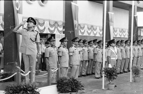 HARI POLIS
